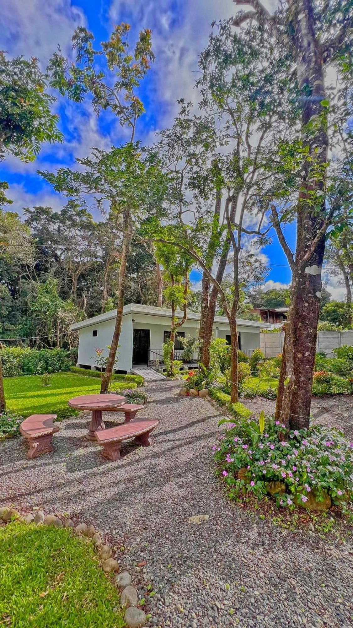 Monteverde Magic Mountain Luaran gambar